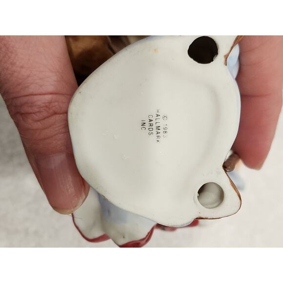 Hallmark Old World Santa Figurine 1983 with Bag of Toys Drum - Picture 4 of 6